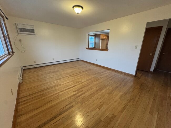 Photo - 190 Baltimore Ave Unit #2