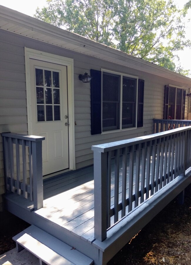 deck - 200 Jefferson St Unit C