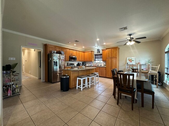 Photo - 221 Gurley Ln Unidad 1