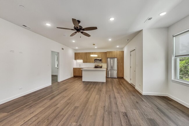 Photo - 6122 S University Ave Unit 102