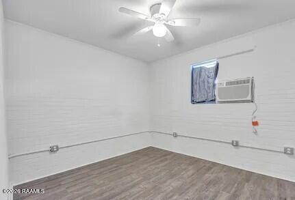 Photo - 1130 Aster St