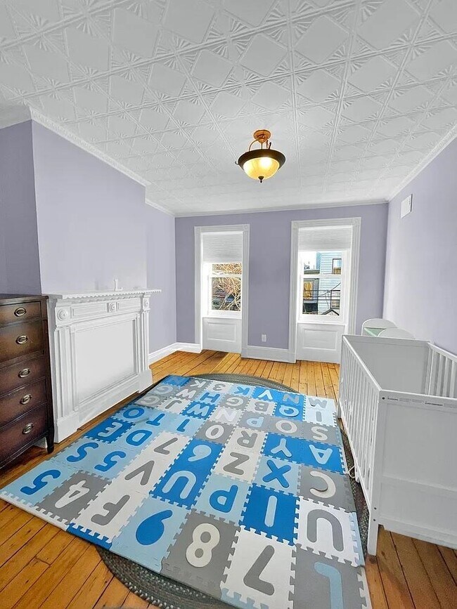 Photo - 346.5 8th St