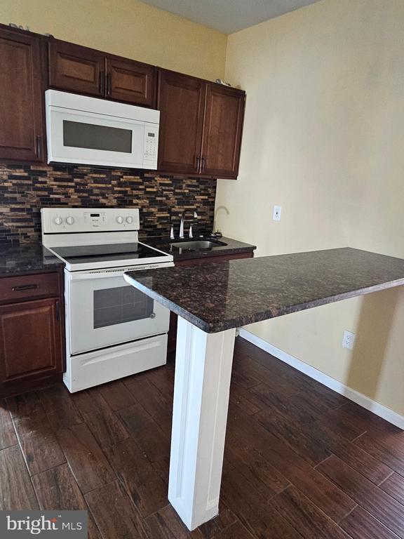 Photo - 522 W Westmoreland St