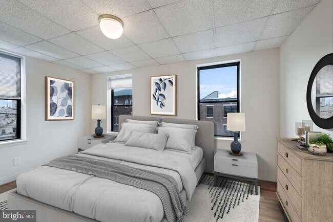 Photo - 937 Christian St Unit 2R