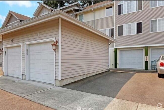 Building Photo - 3 bedroom in Edmonds WA 98026 Rental