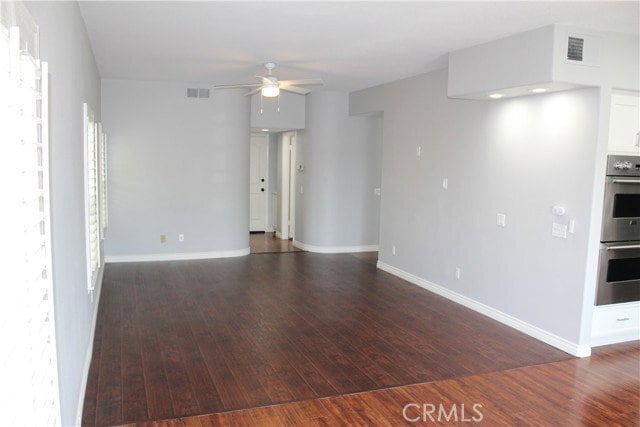 Photo - 22 Flossmoor