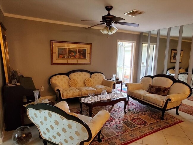 Photo - 403 Finchley Ct Unit B