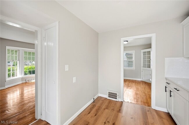 Photo - 26900 Forestview Ave
