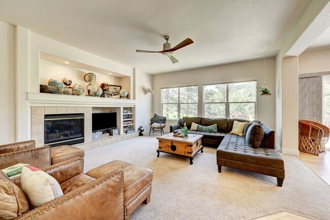 Photo - Beautiful Evergreen Home