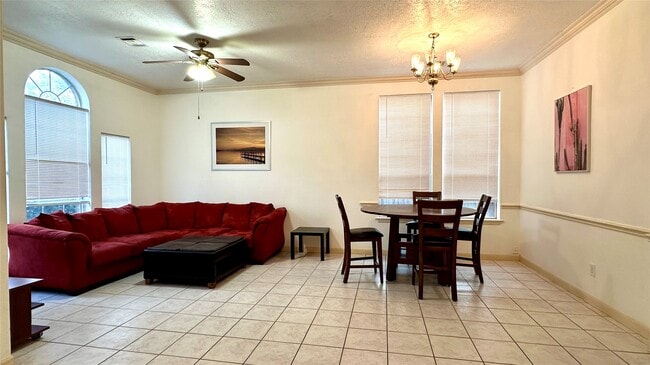 Photo - 6918 Springcrest Ct