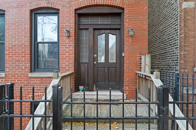 Photo - 1514 N Elk Grove Ave Unit 1F