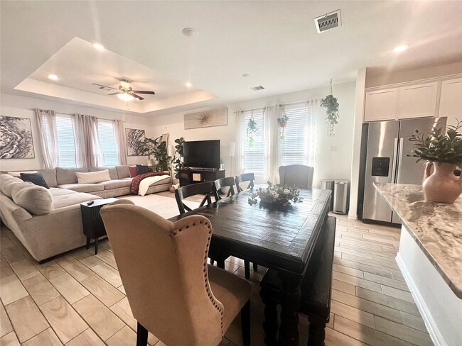 Building Photo - 31311 Horseshoe Meadow Bend Ln
