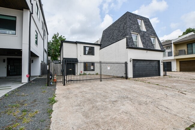 Photo - 6114 Kirby Dr