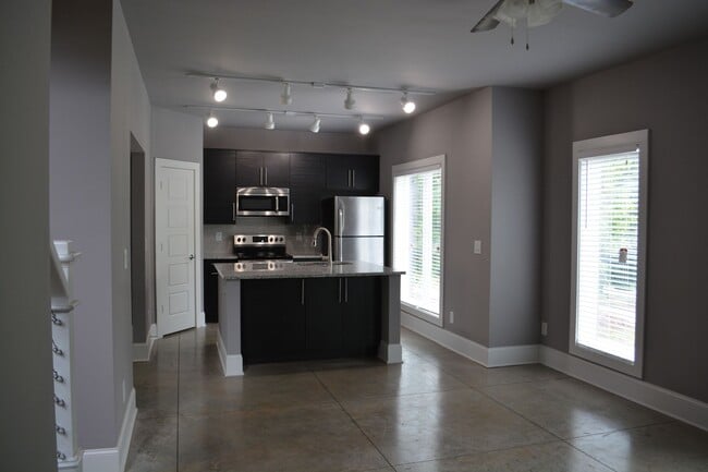 Photo - Near UGA campus and downtown - Pre-leasing...
