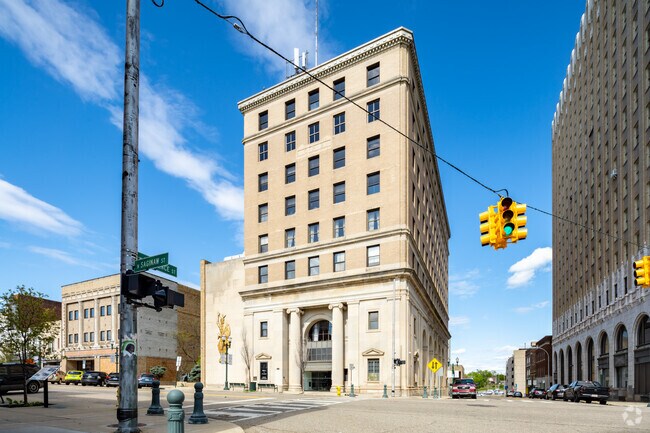30 North - 30 North Apartments