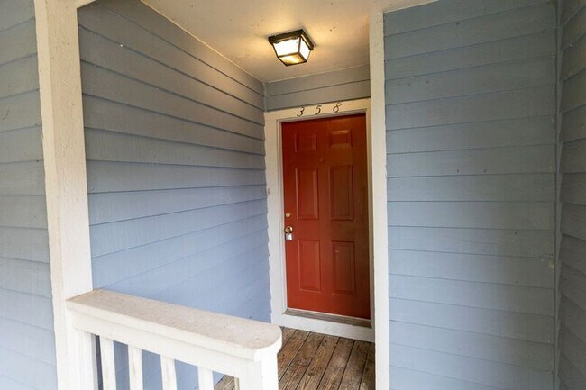 Photo - 358 S Pantops Dr