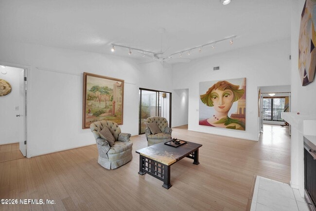 Photo - 2437 Burgundy Ct