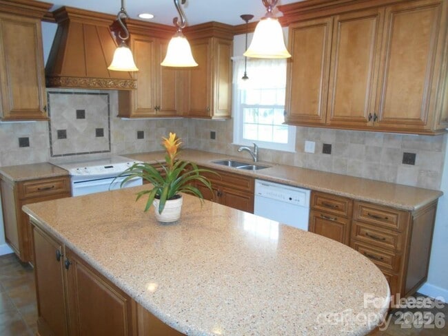 Photo - 1330 E Barden Rd