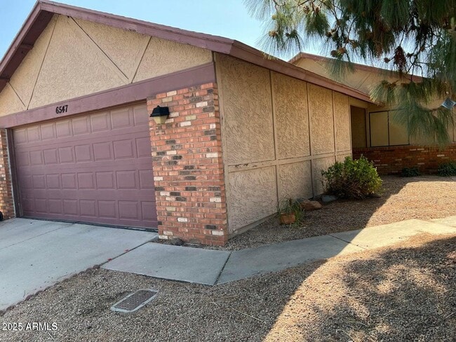 Photo - 6547 W Poinsettia Dr House