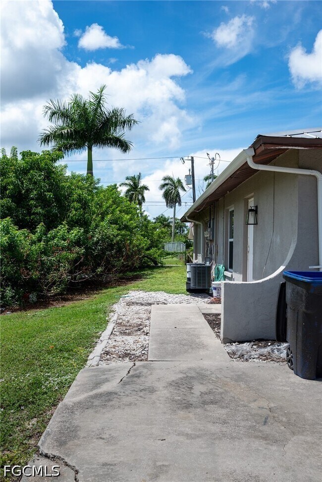 Photo - 5443 Avenue E