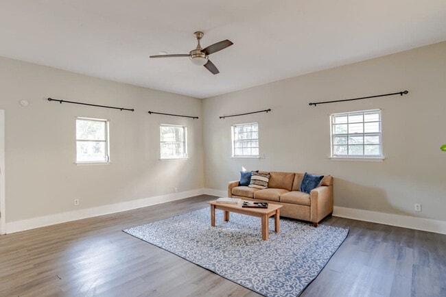 Photo - 402 Michigan Ave Unit ID1043648P