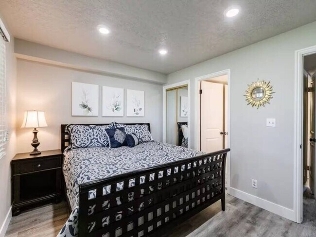 860 W Vlg Rd Unit SI ID1533809P