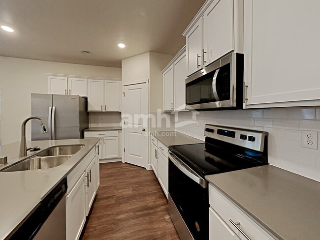 Photo - 4234 177th St E