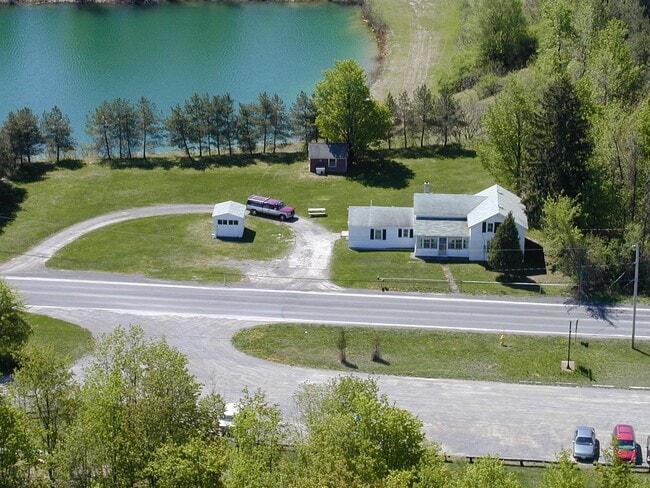 Photo - 3 Bedroom, 1 Bath Farmhouse Jamesville-DeWitt School