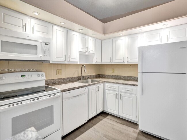 Photo - 9974 N Belfort Cir Unit 207