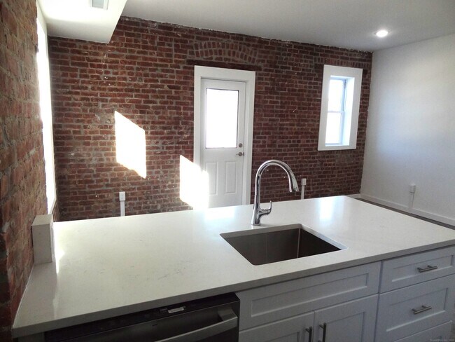 Photo - 2806 Fairfield Ave