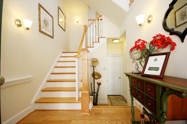 Photo - Inviting End-Unit Old Trail Townhome