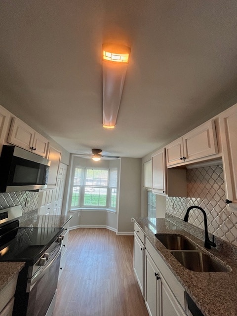kitchen with stainless steel appliances, granite countertops - 207 Cross Pointe Ct Condo