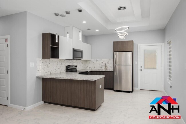 Photo - 1025 N Blair Ave