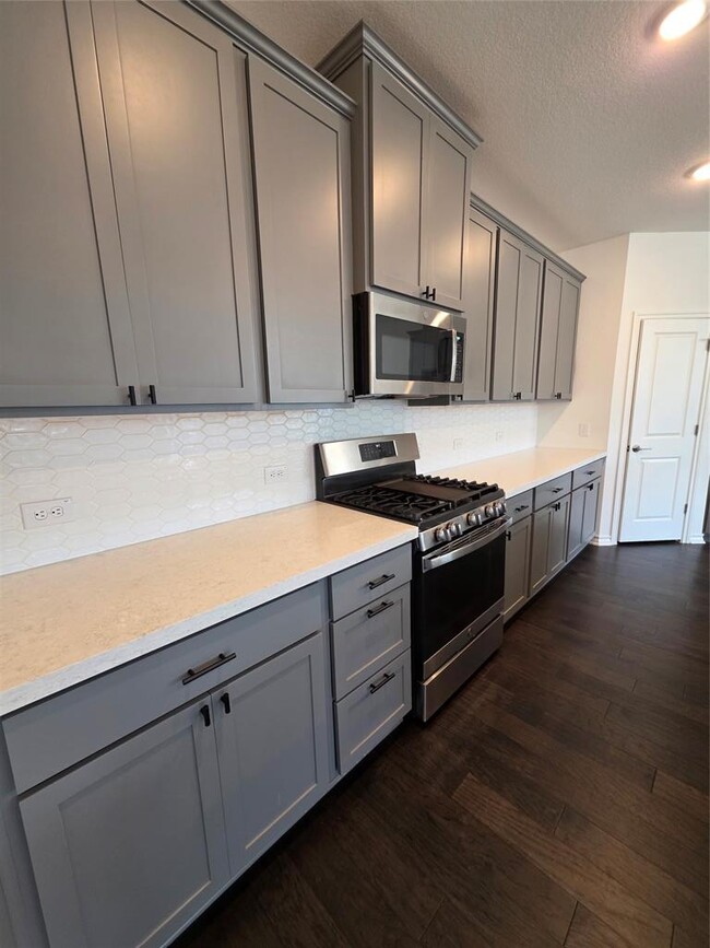 Photo - 561 Pepperbark Loop