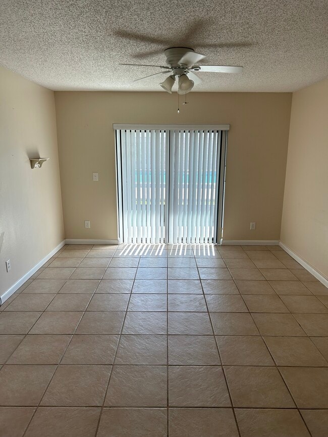 Photo - 435 Catamaran Dr Unit #55