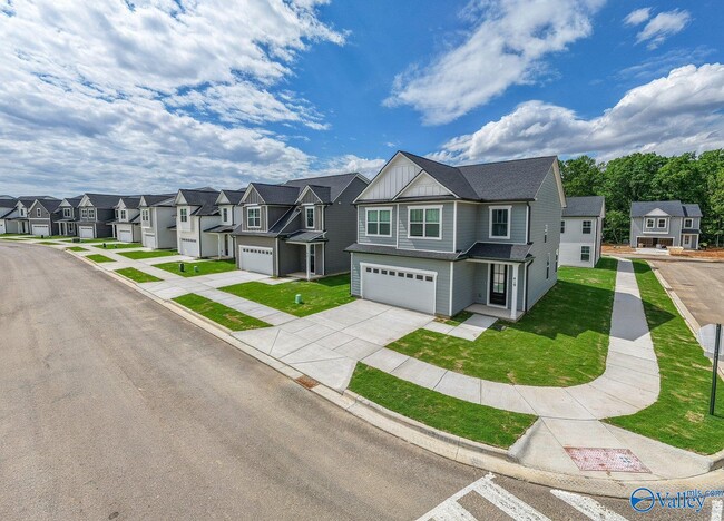 Photo - 500 Ovl Ave NW