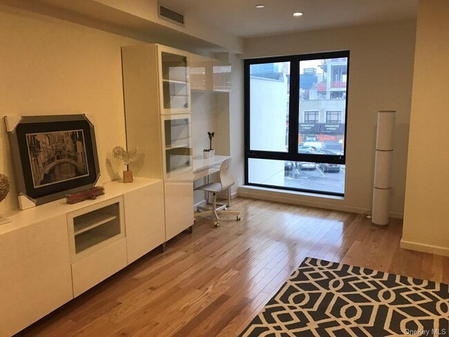 Photo - 135-17 Northern Blvd Unit 4G