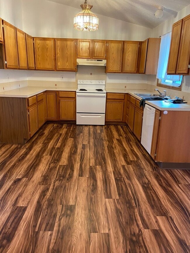 Photo - 510 E 42nd St