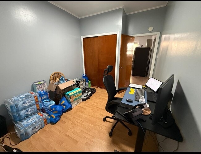 Photo - 82 W 27th St