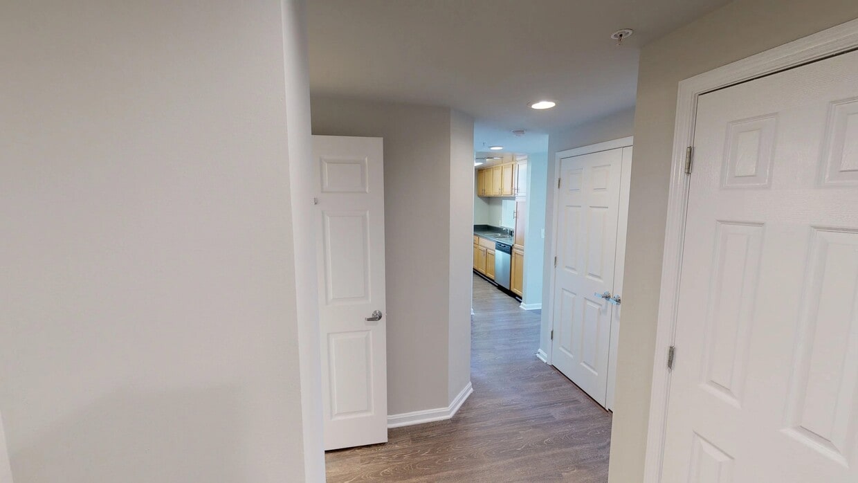 Photo - The Redwood Apartments