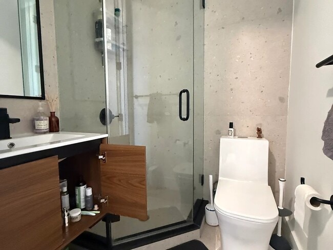 Photo - 75 McGuinness Blvd Unit 75 Mcguinness - 2 Bedroom