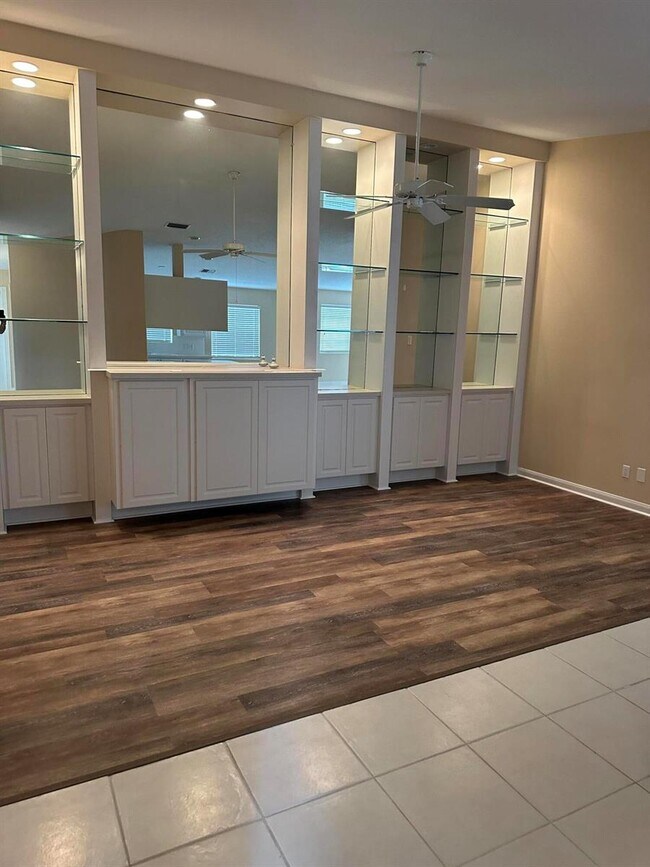 Photo - 3041 Verdmont Ln