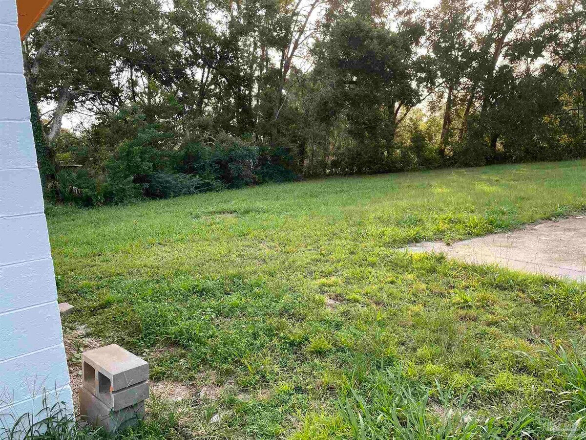 Photo - 13 Baggett Ct