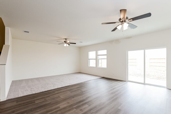 Building Photo - 27210 Clear Breeze Dr Rental
