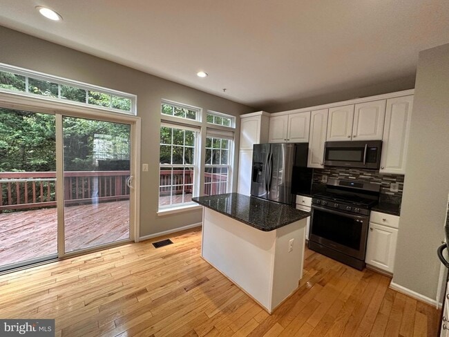 Photo - 4065 Cressida Pl