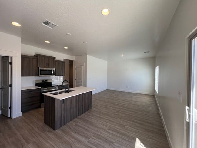 Photo - Like New South Desert Townhome!