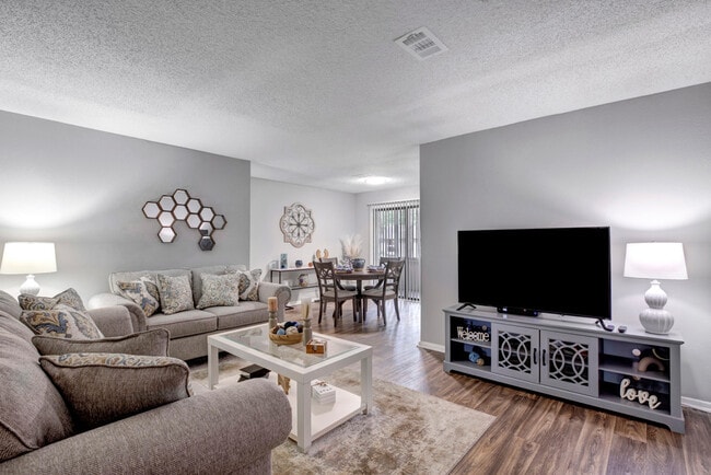 Photo - Norcross Crossing