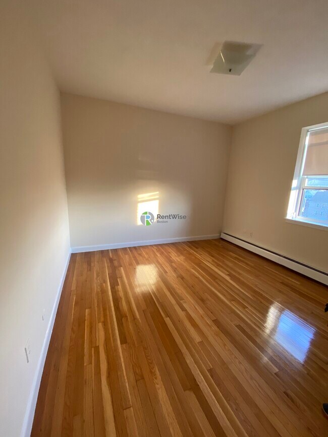160 N Beacon St Unit 12