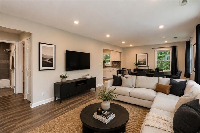 90 Whitaker Cir NW