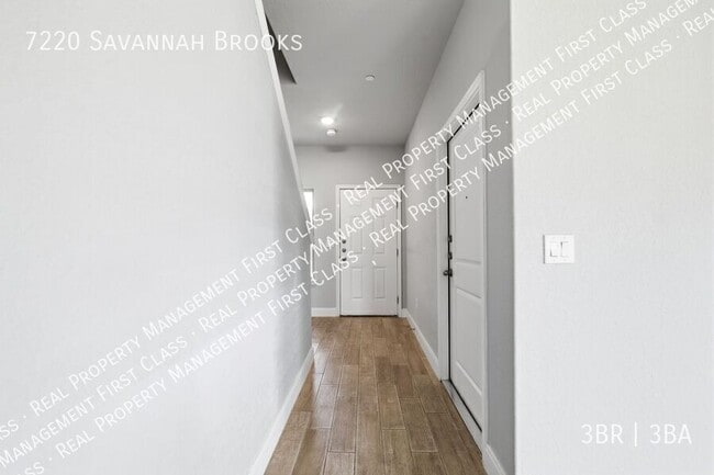 Photo - 7220 Savannah Brooks